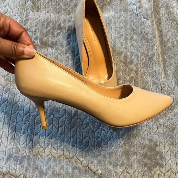 Shoes by French Connection! Size 10. Colors beige! 2 1/2 inch heel! - Picture 3 of 10